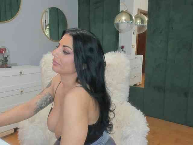 ElisaBaxter webcam