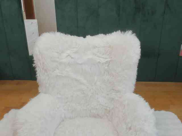ElisaBaxter webcam