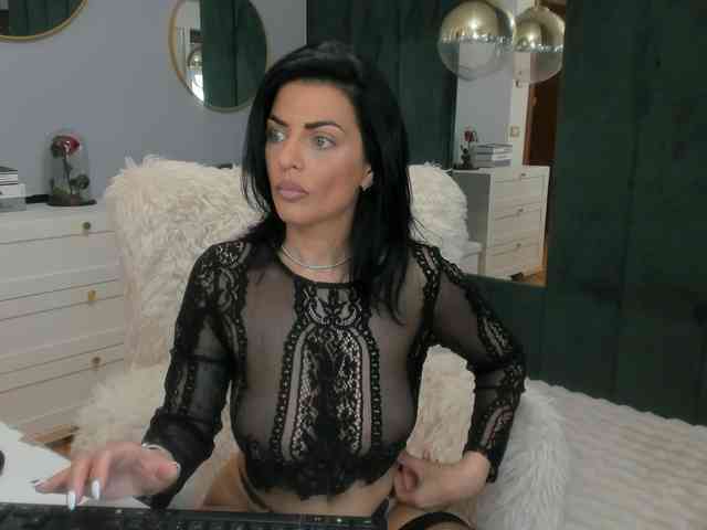 ElisaBaxter ElisaBaxter