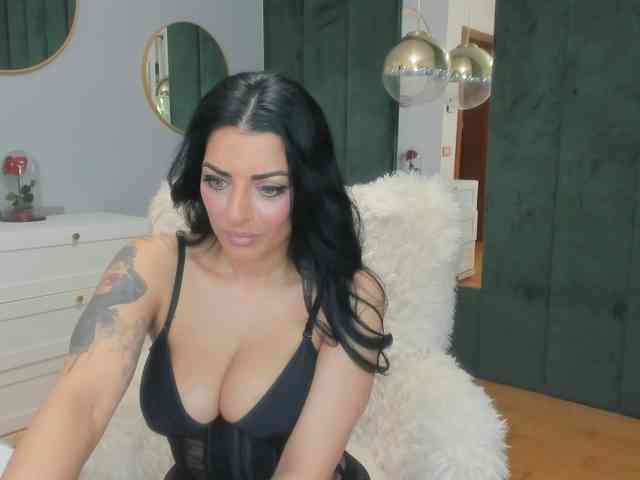 ElisaBaxter webcam