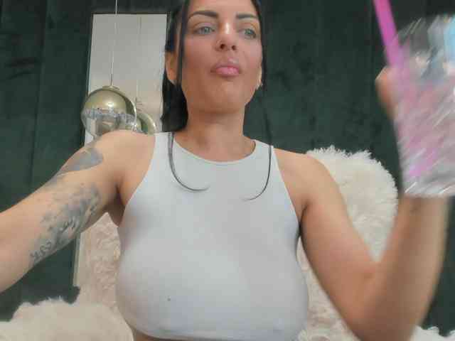 ElisaBaxter webcam