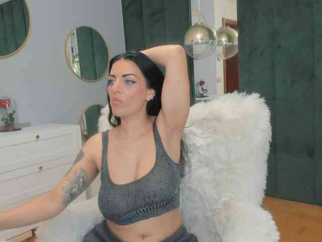 ElisaBaxter webcam