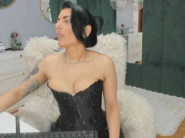 ElisaBaxter ElisaBaxter