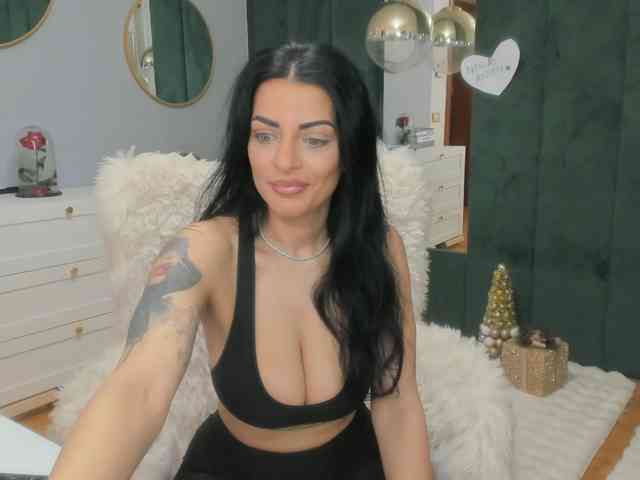 ElisaBaxter webcam