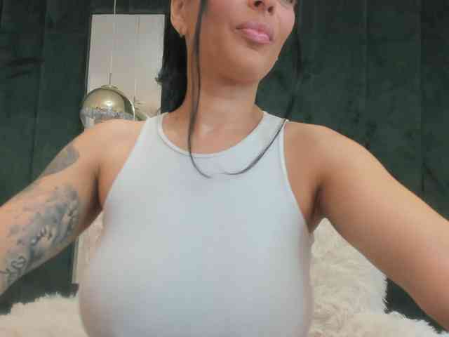 ElisaBaxter webcam