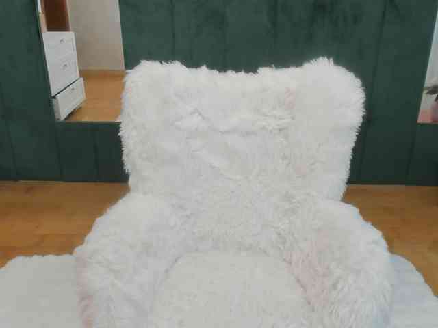 ElisaBaxter webcam