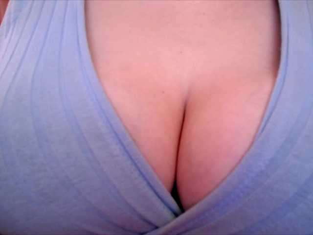 PrincessXOXO's BongaCams show and profile