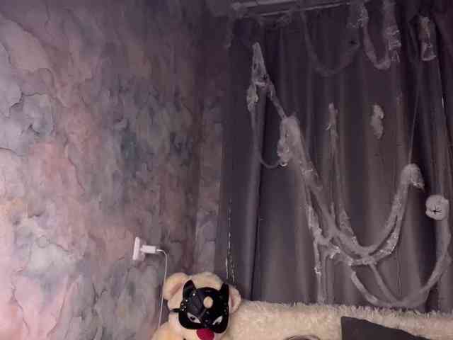 Dibellass Live Webcam on BongaCams