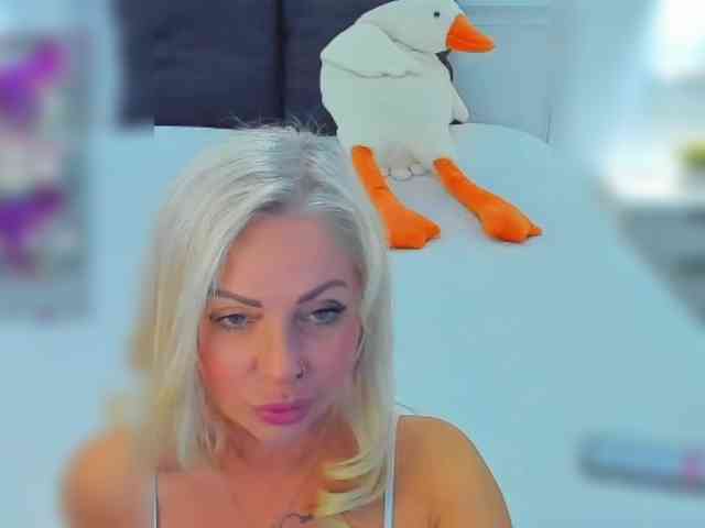 voyeur web cam Sunbeam