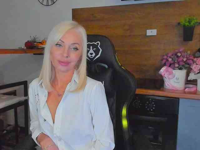 Sunbeam Live Webcam on BongaCams