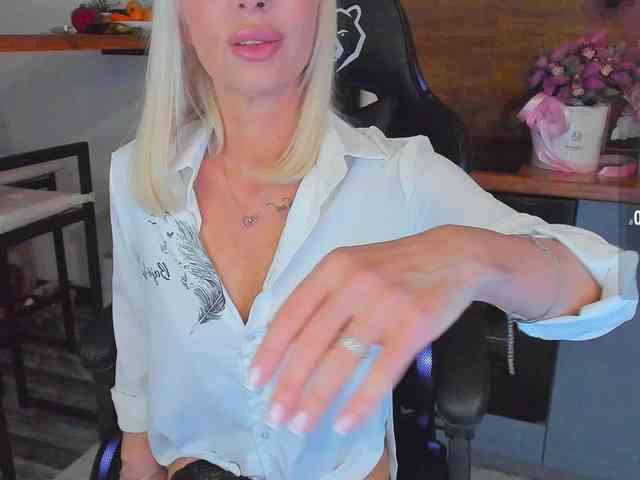 Sunbeam Live Webcam on BongaCams