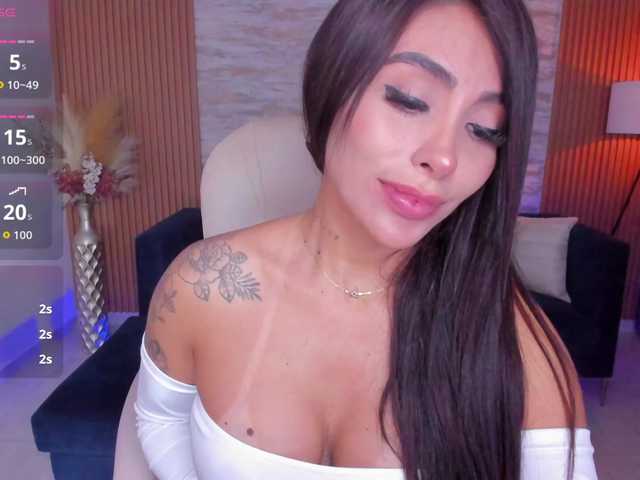 sarah-stonne's BongaCams show and profile