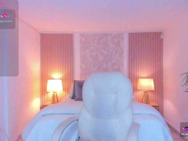 sarah-stonne's BongaCams show and profile