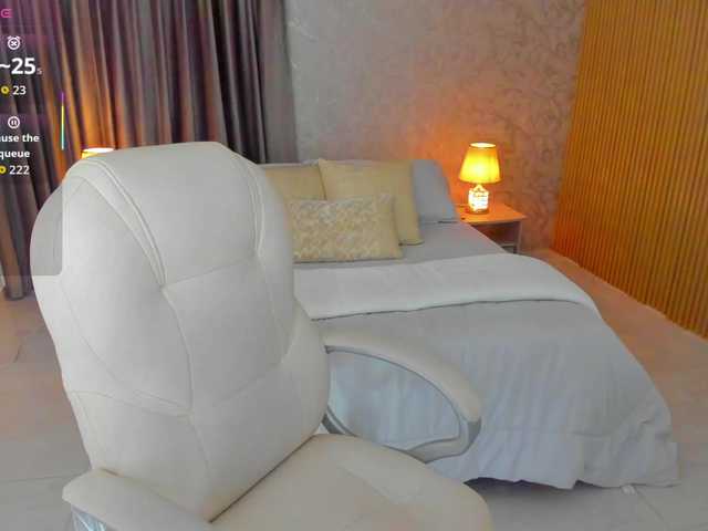  sarah-stonne chat room