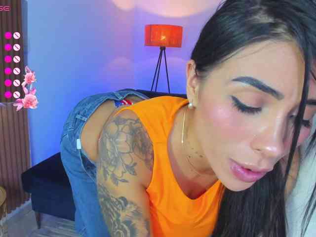 free sexcam Sarah-stonne