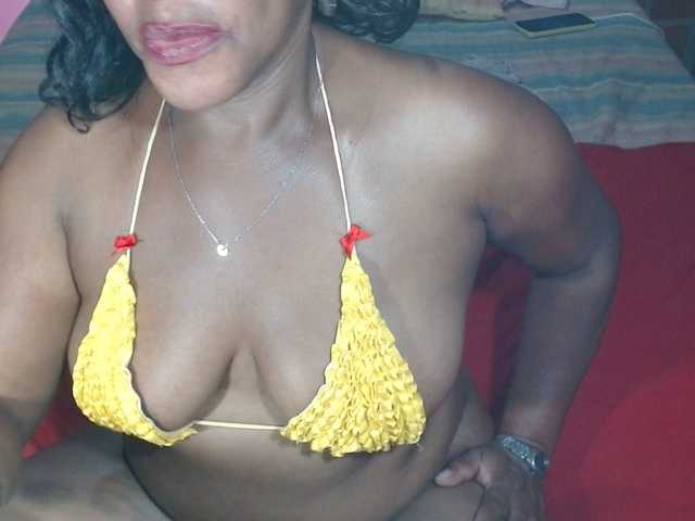  EMYYLI2 chat room