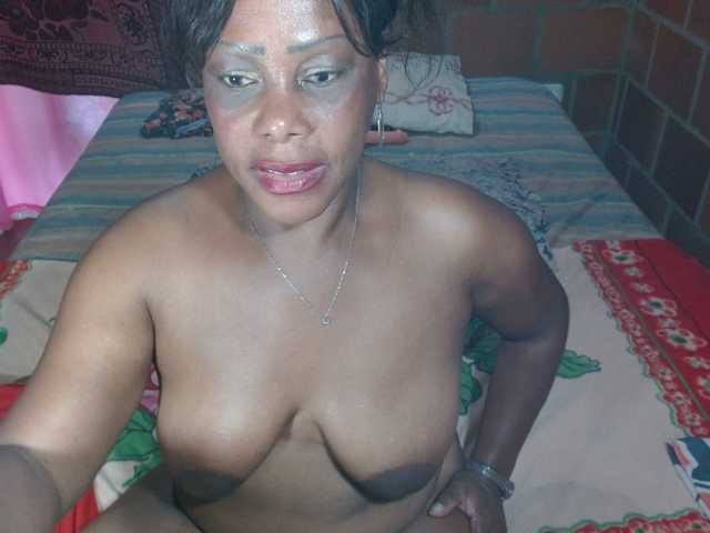  EMYYLI2 chat room