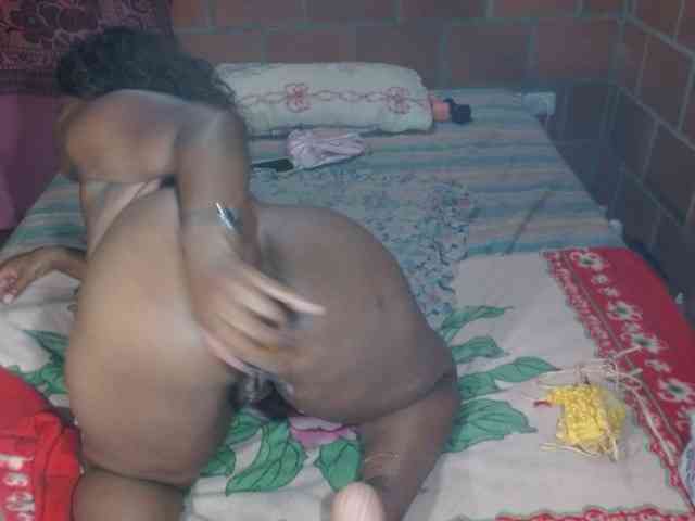 adult live sex webcam EMYYLI2