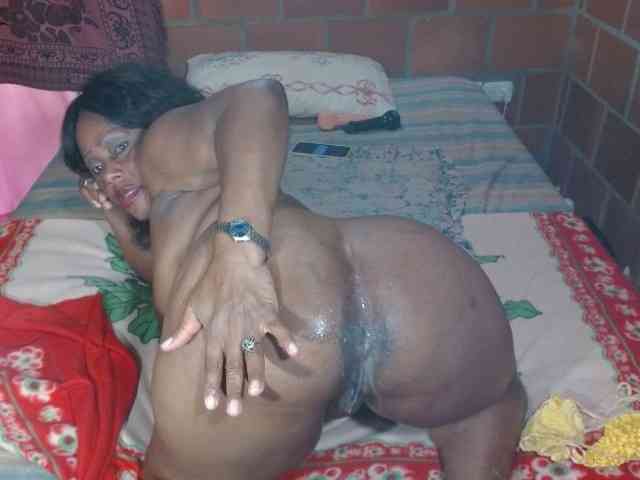 free adult chatroom EMYYLI2