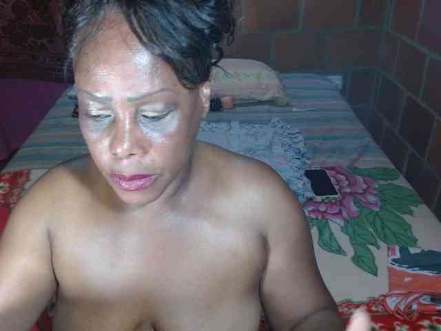EMYYLI2 Live Webcam on BongaCams EMYYLI2 Live Webcam on BongaCams
