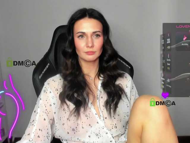 Cute-Shy's BongaCams show and profile