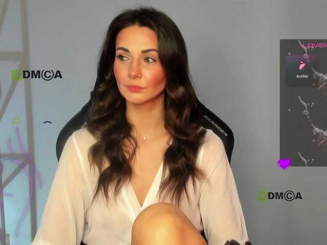 Cute-Shy's BongaCams show and profile