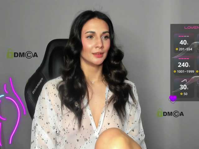 Cute-Shy's BongaCams show and profile