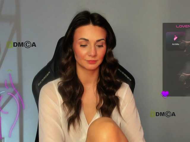 Cute-Shy's BongaCams show and profile