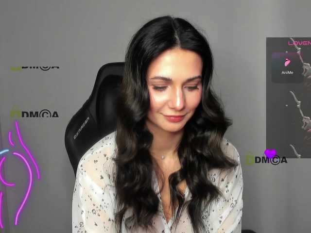 Cute-Shy's BongaCams show and profile