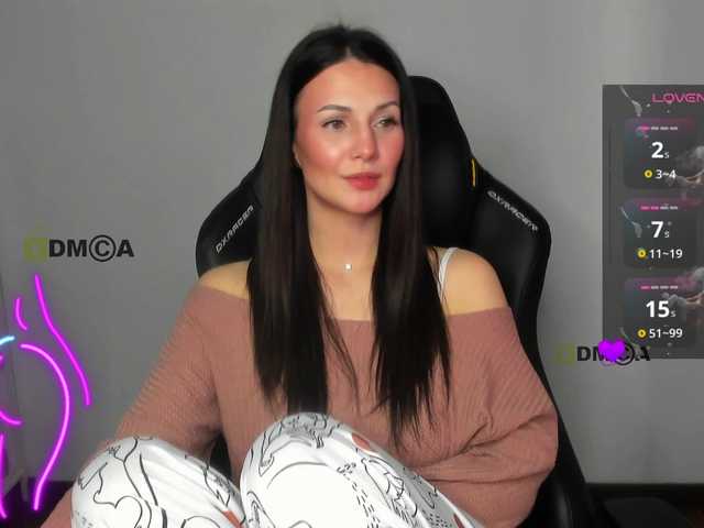 Cute-Shy's BongaCams show and profile