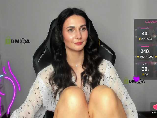 Cute-Shy's BongaCams show and profile