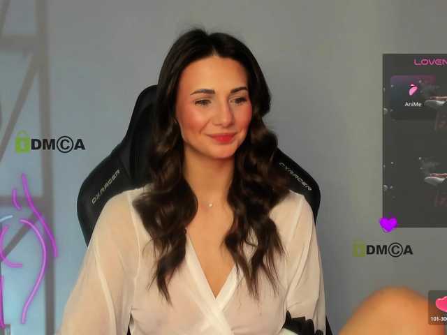 Cute-Shy's BongaCams show and profile