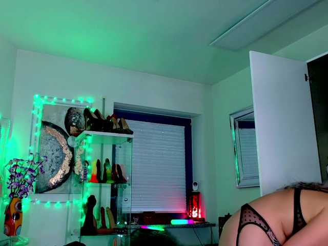 2bigass4u's BongaCams show and profile