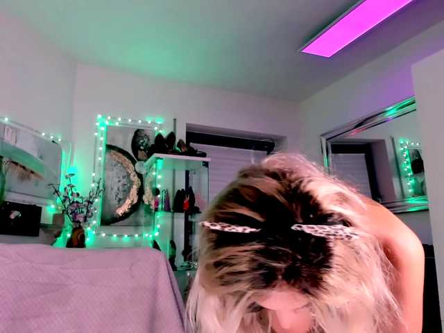 Join 40 years old 2bigass4u from BongaCams 2bigass4u from BongaCams