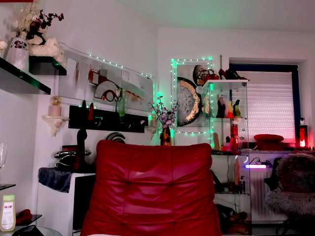  2bigass4u chat room