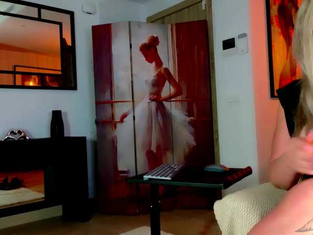 2bigass4u's BongaCams show and profile