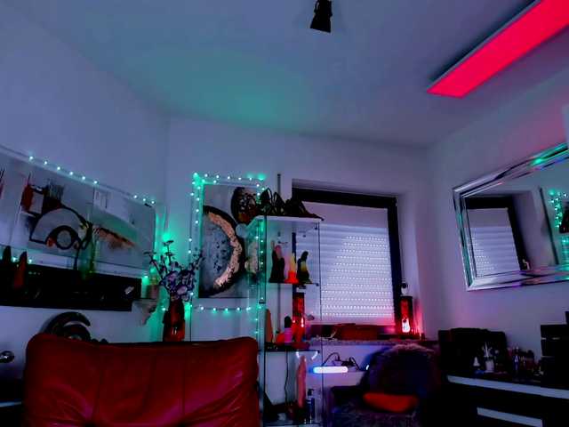  2bigass4u chat room