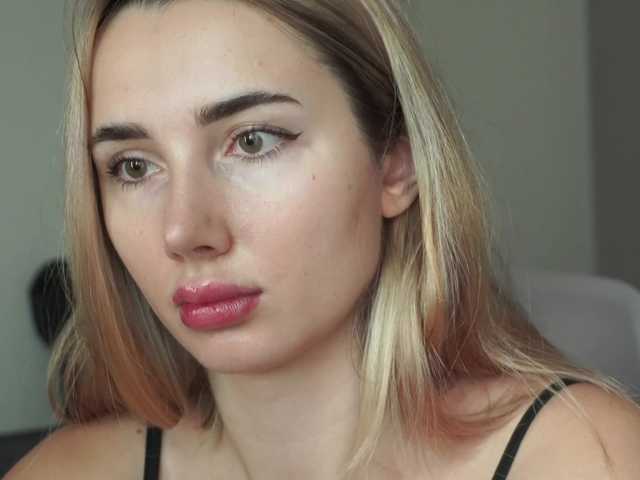 elidevil's BongaCams show and profile