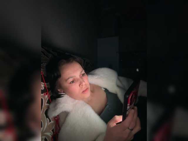 vik77777A's BongaCams show and profile