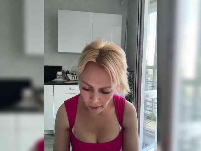 vik77777A Live Webcam on BongaCams