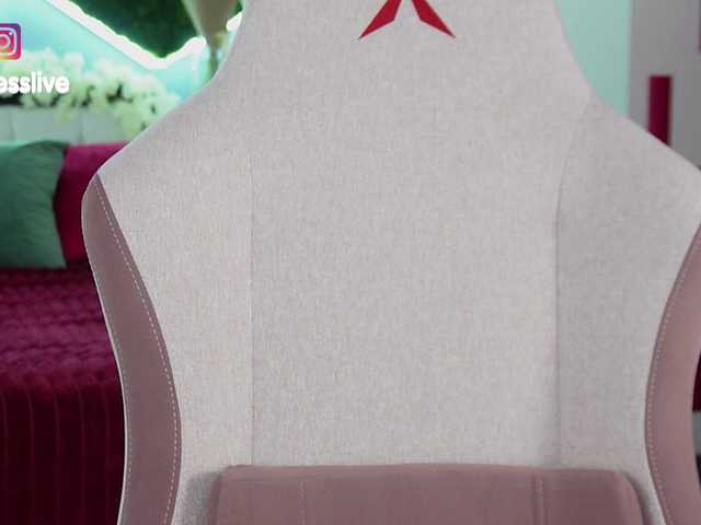 Greedy-Kim5's BongaCams show and profile