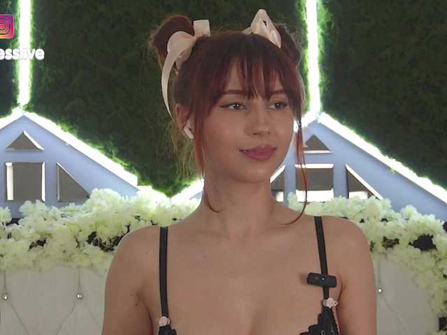 Greedy-Kim5's BongaCams show and profile