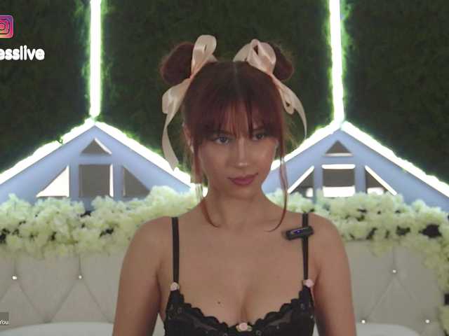 Greedy-Kim5's BongaCams show and profile