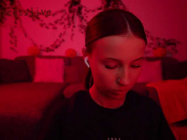 Greedy-Kim5 from BongaCams