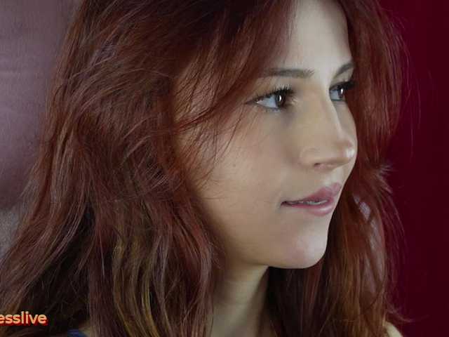 Greedy-Kim5's BongaCams show and profile