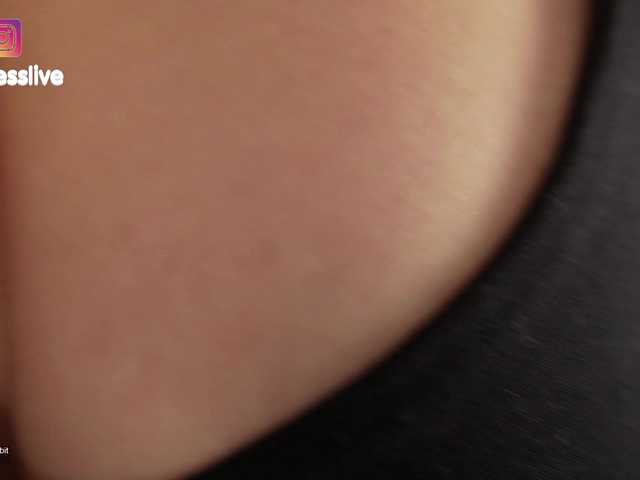 Greedy-Kim5's BongaCams show and profile