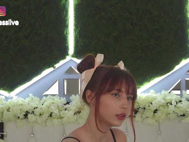 Greedy-Kim5's BongaCams show and profile