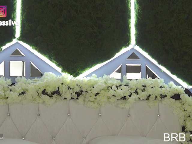 Greedy-Kim5's BongaCams show and profile