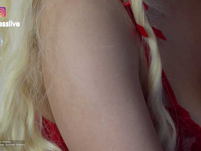 Greedy-Kim5's BongaCams show and profile