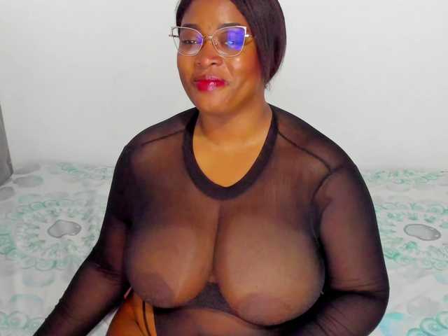 NinaaGrey's BongaCams show and profile